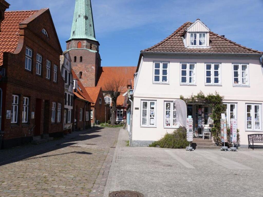 On The Trave Comfortable Lübeck